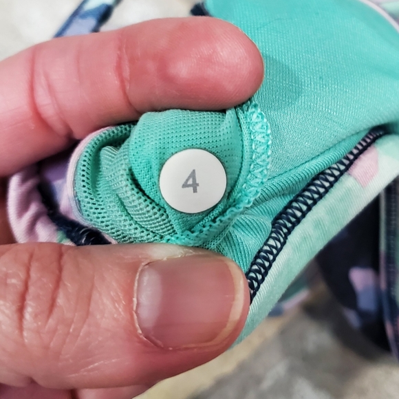 Lulu🍋Lighten Up Bra - Picture 4 of 4